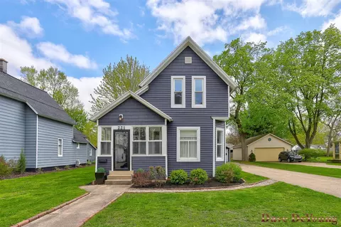 221 S Maple, Zeeland, MI 49464
