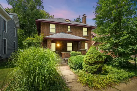 806 S S Park, Kalamazoo, MI 49001