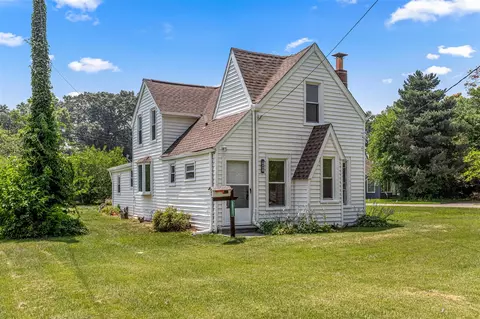 36857 Perry St, Romulus, MI 48174