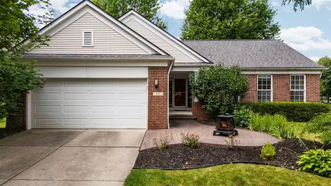 871 Hidden Crk, South Lyon, MI 48178