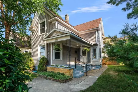 231 W 19th, Holland, MI 49423