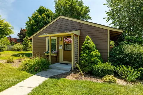2839 Whitewood, Ann Arbor, MI 48104