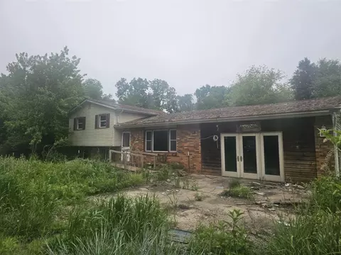 7751 Narrow Lk, Eaton Rapids, MI 48827