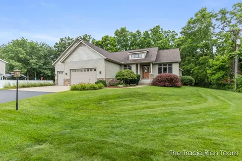 Exterior - 360 River Pl, Lowell, MI 49331 photo 2 of 7