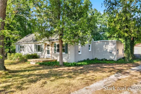 301 S Maple Is, Muskegon, MI 49442