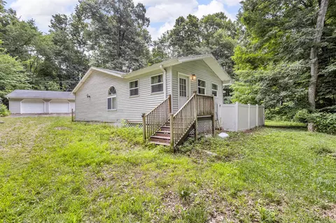 15775 Elm Row, Albion, MI 49224