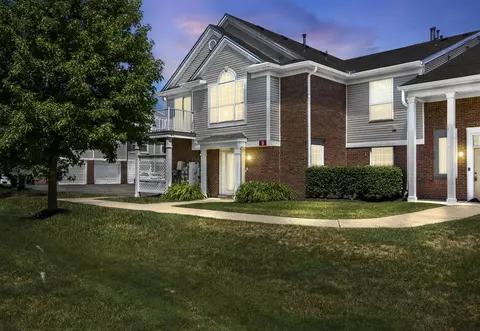 16705 Carriage, Northville, MI 48168