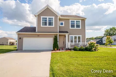 4618 Quaker Hl, Kentwood, MI 49512