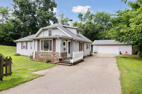 2916 Mcgillivray, Jackson, MI 49203