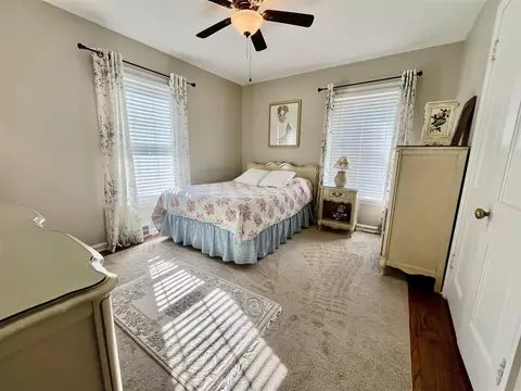 Bedroom - 392 Neff, Grosse Pointe, MI 48230 photo 2 of 5