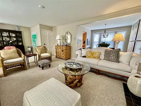 Living - 392 Neff, Grosse Pointe, MI 48230 photo 3 of 5