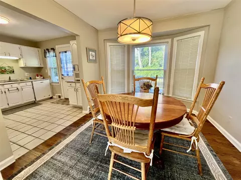 Dining - 392 Neff, Grosse Pointe, MI 48230 photo 1 of 4