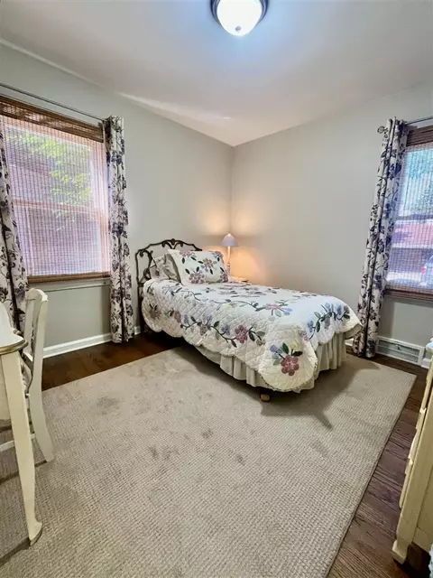 Bedroom - 392 Neff, Grosse Pointe, MI 48230 photo 4 of 5