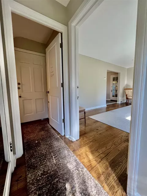 Entry Way - 392 Neff, Grosse Pointe, MI 48230 photo 1 of 3