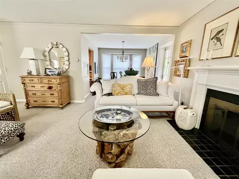 Living - 392 Neff, Grosse Pointe, MI 48230 photo 4 of 5