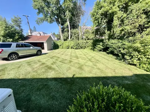 Exterior - 392 Neff, Grosse Pointe, MI 48230 photo 11 of 14