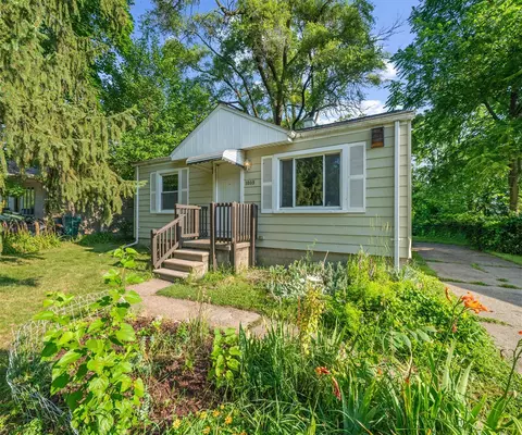 1099 Hawthorne, Ypsilanti, MI 48198