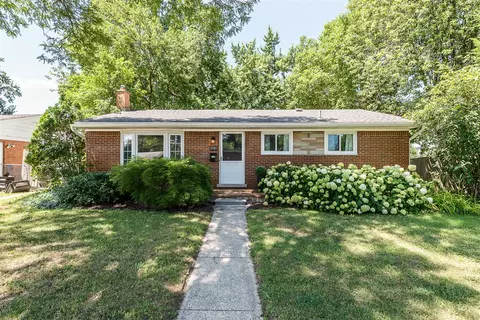 8989 Parent, Livonia, MI 48150