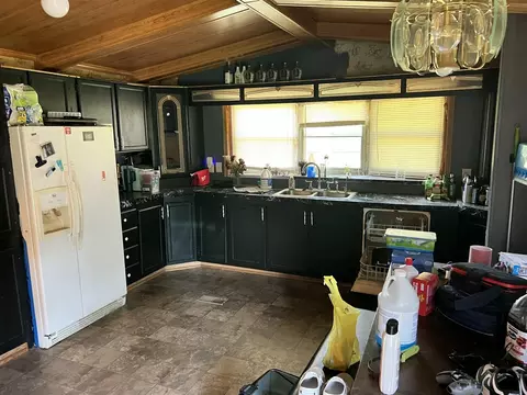 Kitchen - 13639 Dutch Settlement, Marcellus, MI 49067 photo 1 of 1