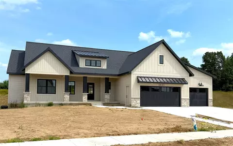 6640 Walnut Run, Rockford, MI 49341