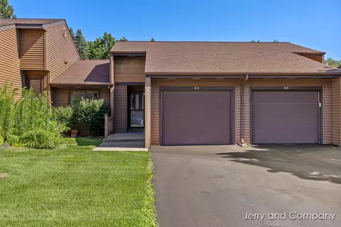 313 Maple Crk, Holland, MI 49423
