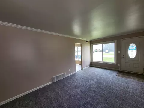 Living - 5121 Hubbard, Wayne, MI 48184 photo 1 of 2
