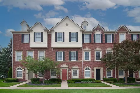 1627 E Lakeview Ln, Canton, MI 48187