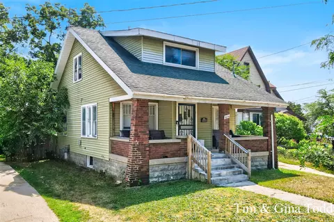 1034 Kalamazoo, Grand Rapids, MI 49507