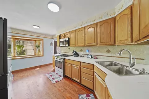 Kitchen - 1251 E Monroe, Tecumseh, MI 49286 photo 1 of 2