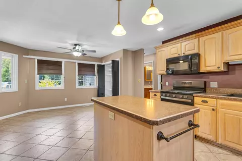 3700 Fairview, Jackson, MI 49203 photo 8
