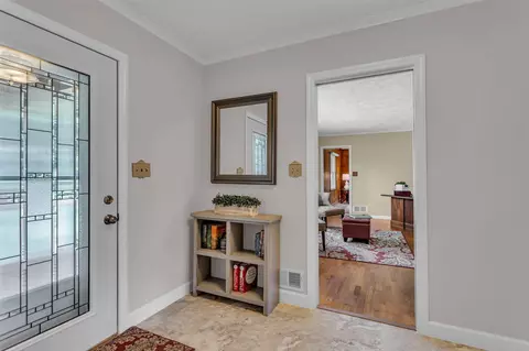 2327 Arbor Hls, Jackson, MI 49201 photo 4