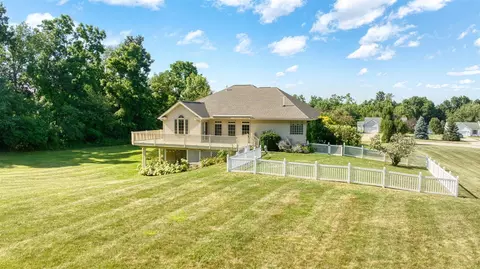 Exterior - 2595 Lindsey, Jackson, MI 49201 photo 18 of 19