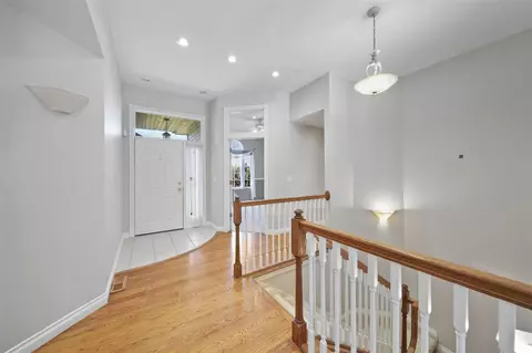 Entry Way - 2595 Lindsey, Jackson, MI 49201 photo 2 of 4