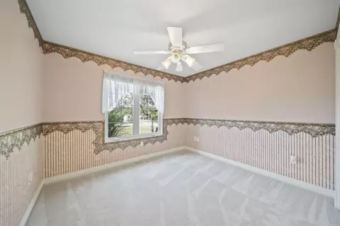 Bedroom - 2595 Lindsey, Jackson, MI 49201 photo 2 of 8