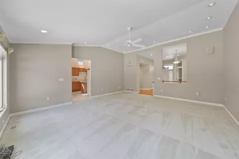 Living - 2595 Lindsey, Jackson, MI 49201 photo 2 of 2