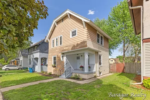 964 Lincoln Ave, Grand Rapids, MI 49504