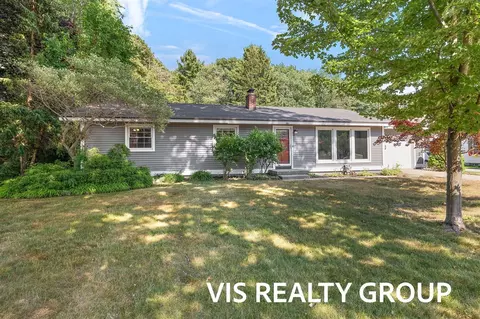 14662 Lakeshore, Grand Haven, MI 49417
