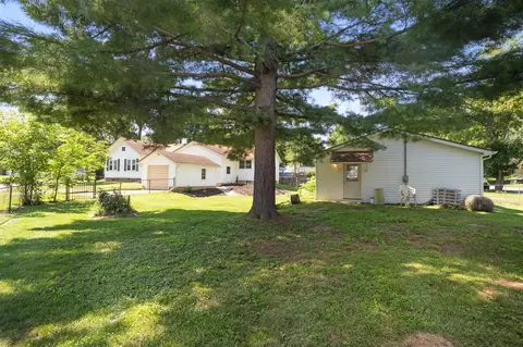 Exterior - 2637 Bow, Jackson, MI 49203 photo 15 of 16