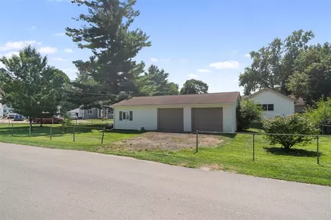Exterior - 2637 Bow, Jackson, MI 49203 photo 5 of 16