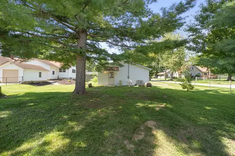 Exterior - 2637 Bow, Jackson, MI 49203 photo 16 of 16