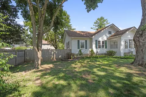 Exterior - 2637 Bow, Jackson, MI 49203 photo 2 of 16