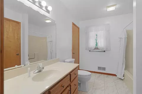 Bath - 3906 18th, Dorr, MI 49323 photo 1 of 1