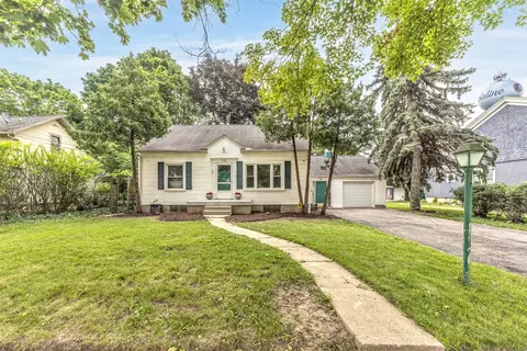 114 E Henry, Saline, MI 48176