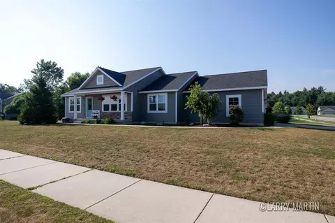 Exterior - 11680 Everett, Allendale, MI 49401 photo 2 of 8