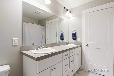Bath - 11680 Everett, Allendale, MI 49401 photo 2 of 3