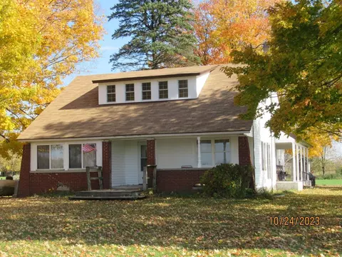 134 Amy School, Pierson, MI 49339