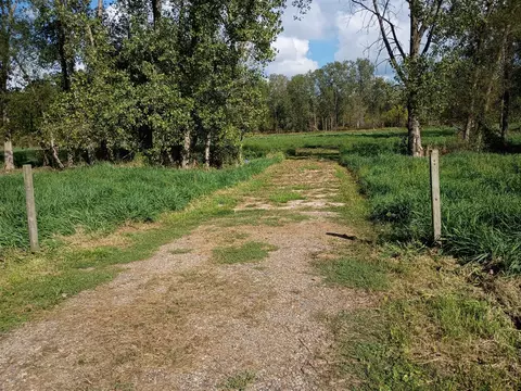 V/l 60 1/2, Bangor, MI 49013