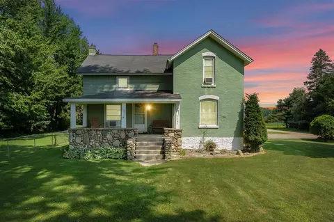 5987 S Ainger, Olivet, MI 49076