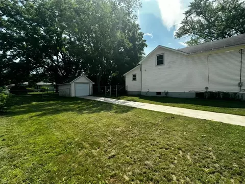 Exterior - 941 Whitney, Jackson, MI 49202 photo 3 of 12