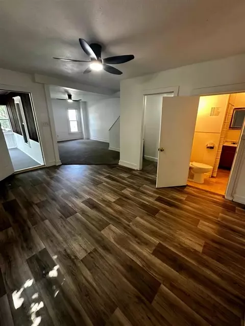 Living - 941 Whitney, Jackson, MI 49202 photo 5 of 6